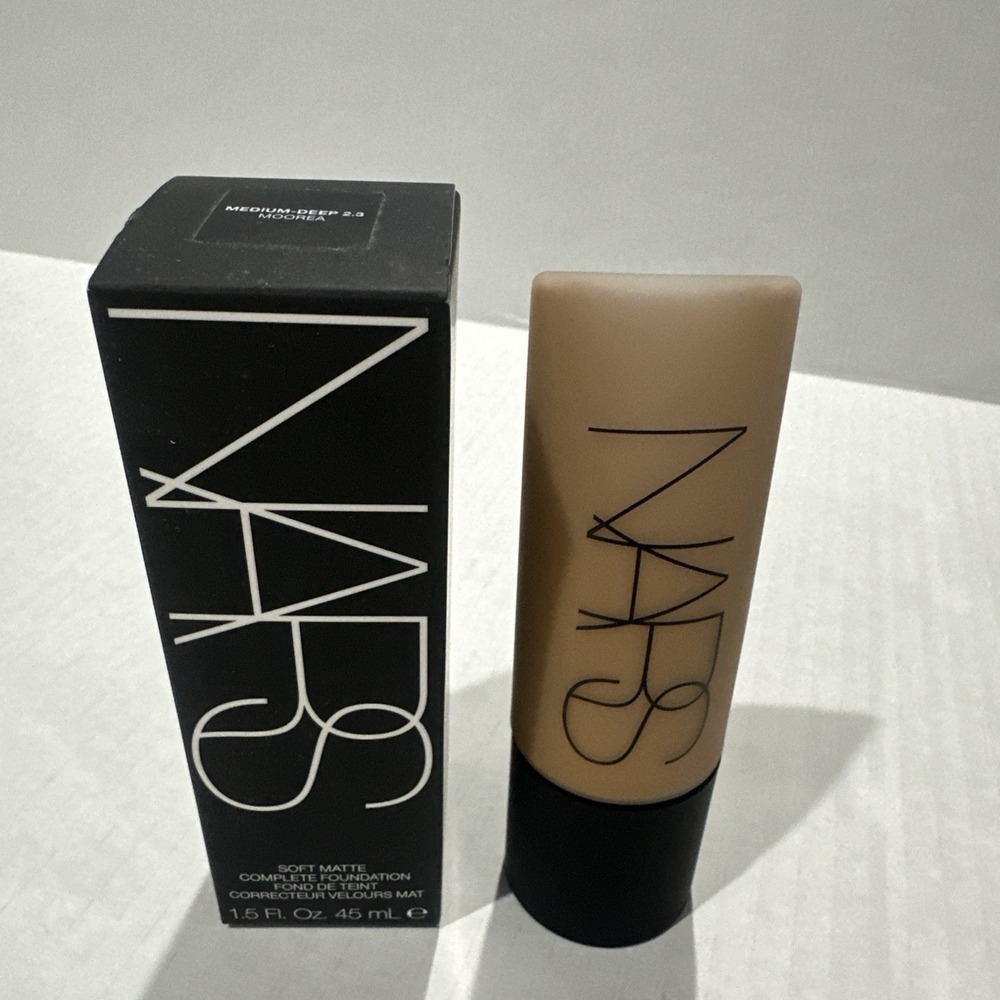 NARS Soft Matte Complete Foundation Medium-Deep 2.3 Moorea (1.5oz / 45mL)